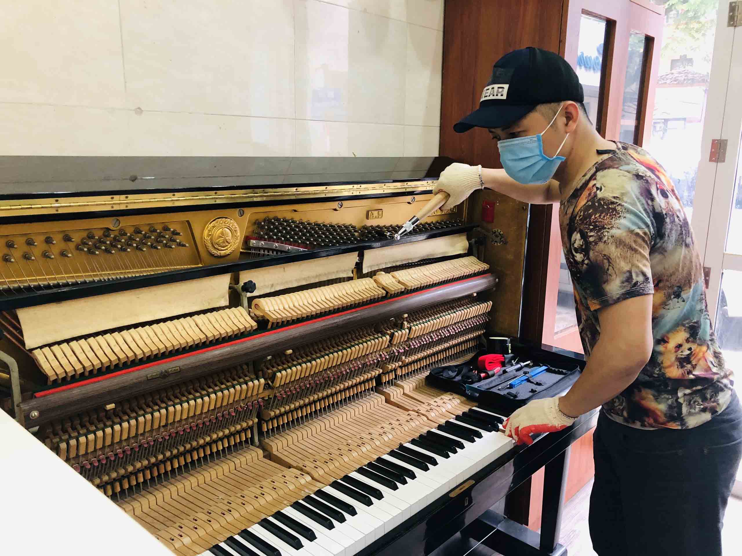 dịch vụ lên dây đàn piano cơ hải phòng