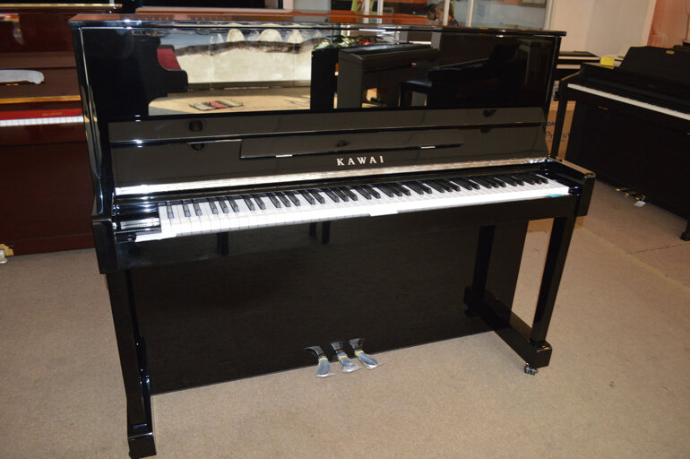 đàn piano cơ hải phòng