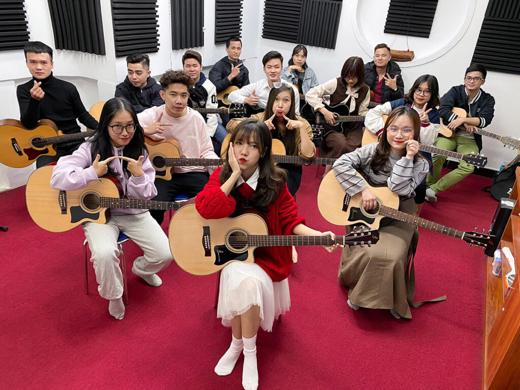 lớp học đàn guitar kiến an hải phòng